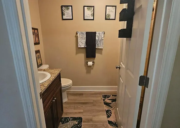 Cute Comfy Prime Location Apartment